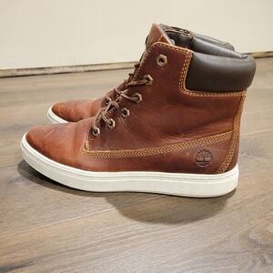 Timberland sneaker boots women's size 9 VNDS